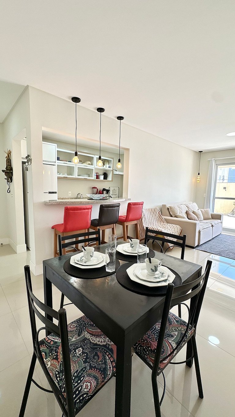 02 Dorm. Sacada com Churrasqueira e Vista para BC