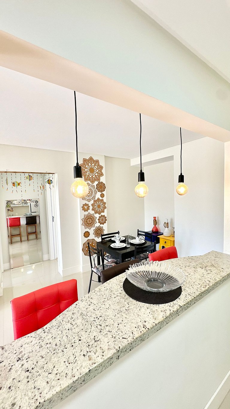 02 Dorm. Sacada com Churrasqueira e Vista para BC