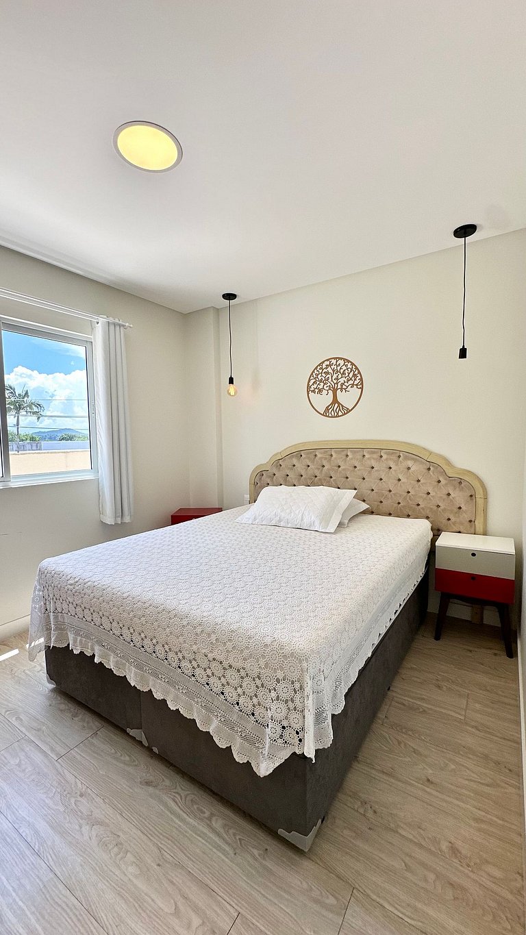 02 Dorm. Sacada com Churrasqueira e Vista para BC