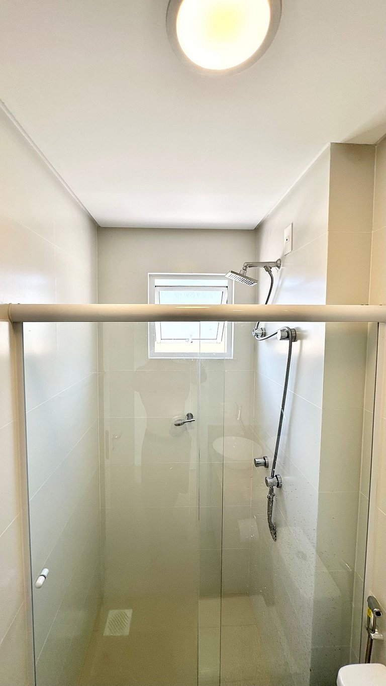 02 Dorm. Sacada com Churrasqueira e Vista para BC