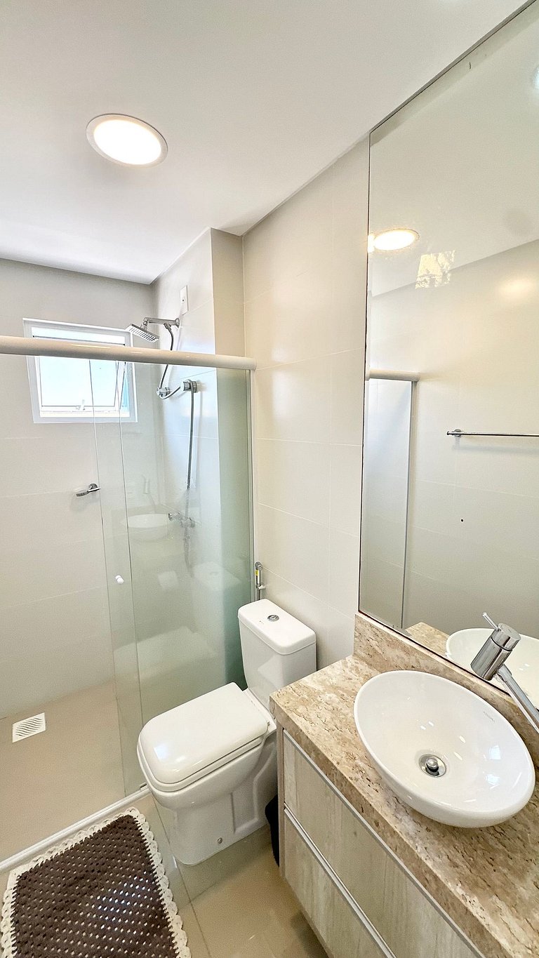 02 Dorm. Sacada com Churrasqueira e Vista para BC