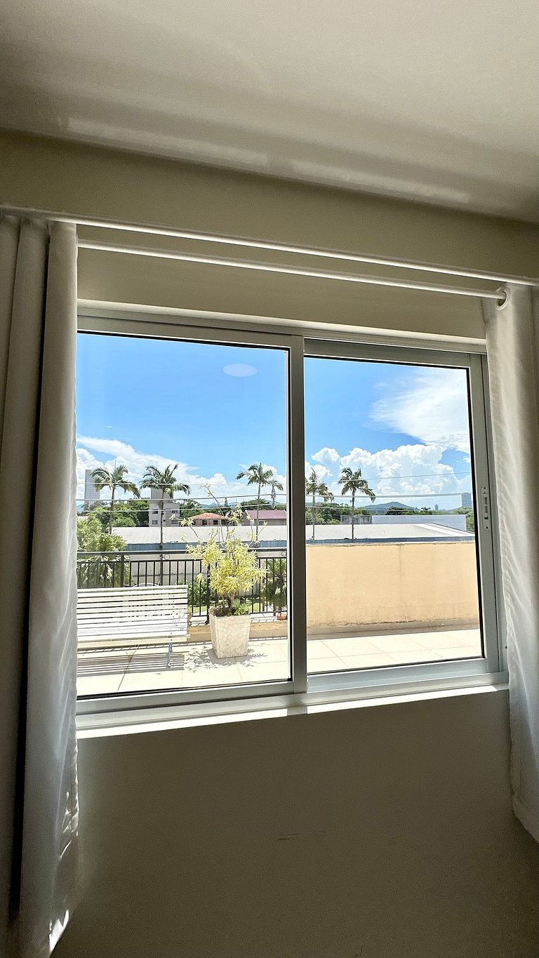 02 Dorm. Sacada com Churrasqueira e Vista para BC