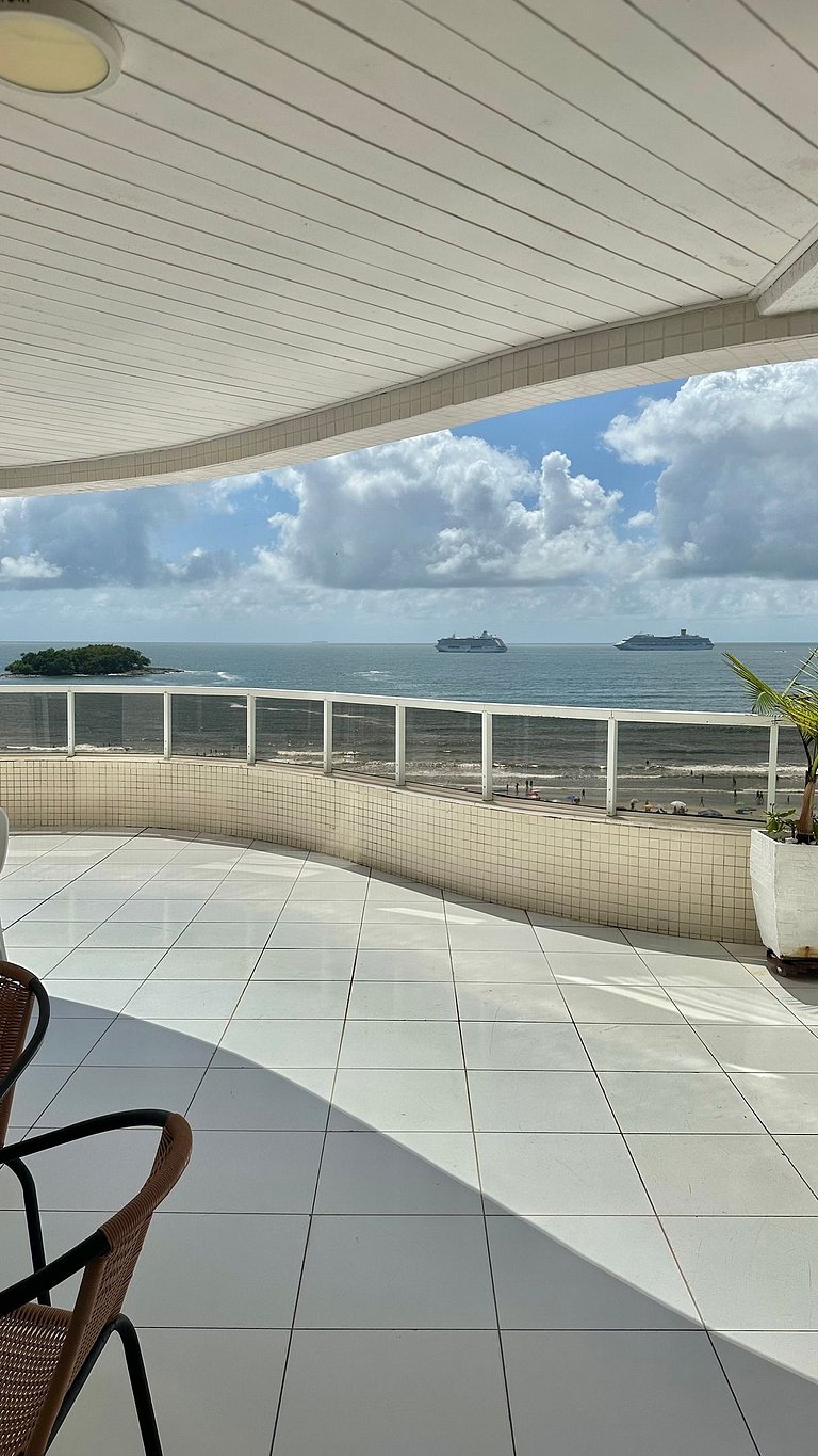 Frente Mar com Churrasqueira - 3 dormitórios