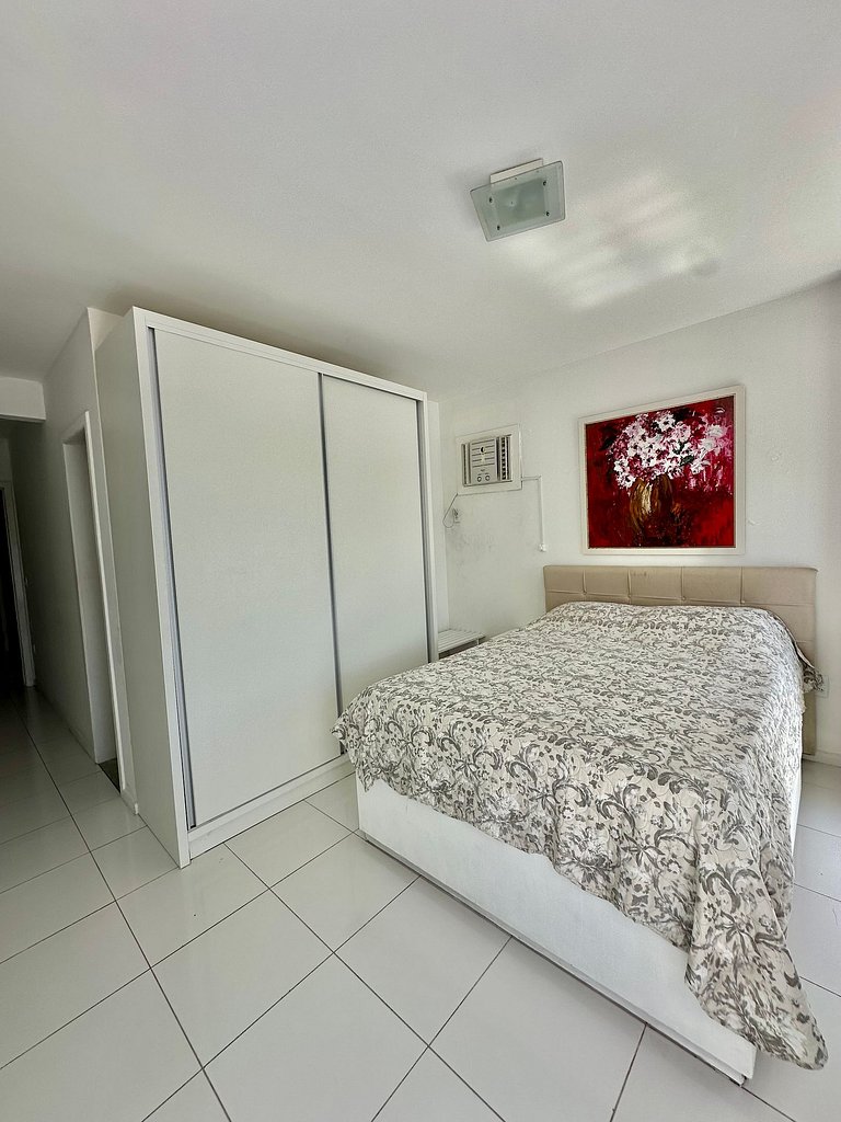 Frente Mar com Churrasqueira - 3 dormitórios