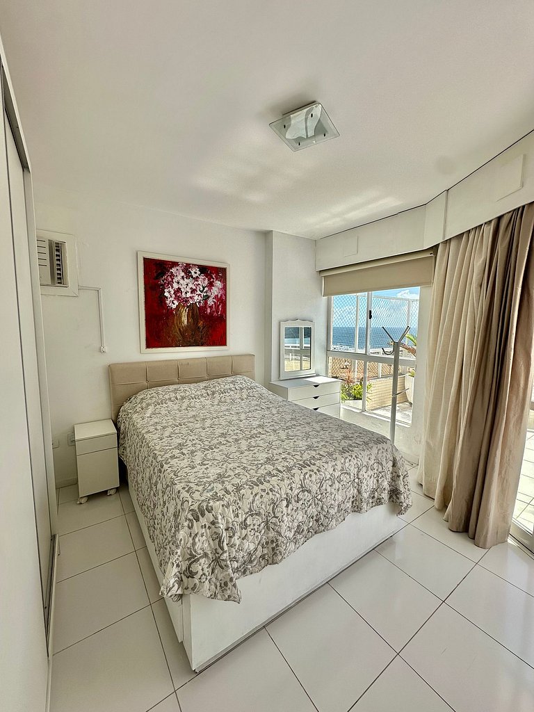 Frente Mar com Churrasqueira - 3 dormitórios