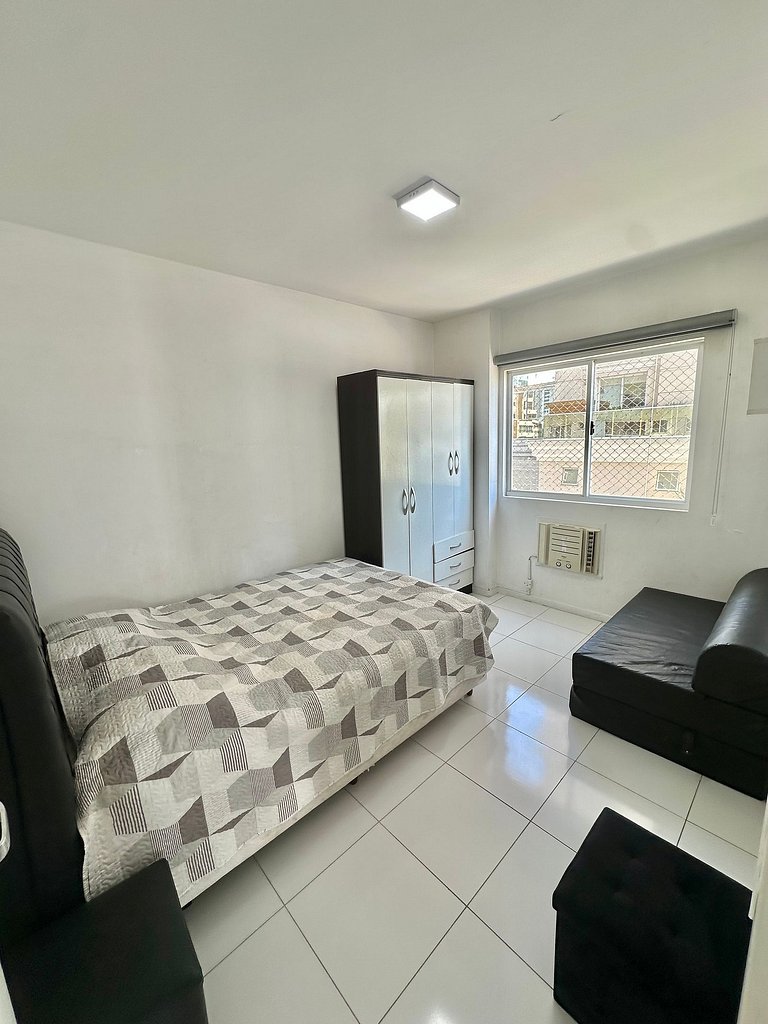 Frente Mar com Churrasqueira - 3 dormitórios