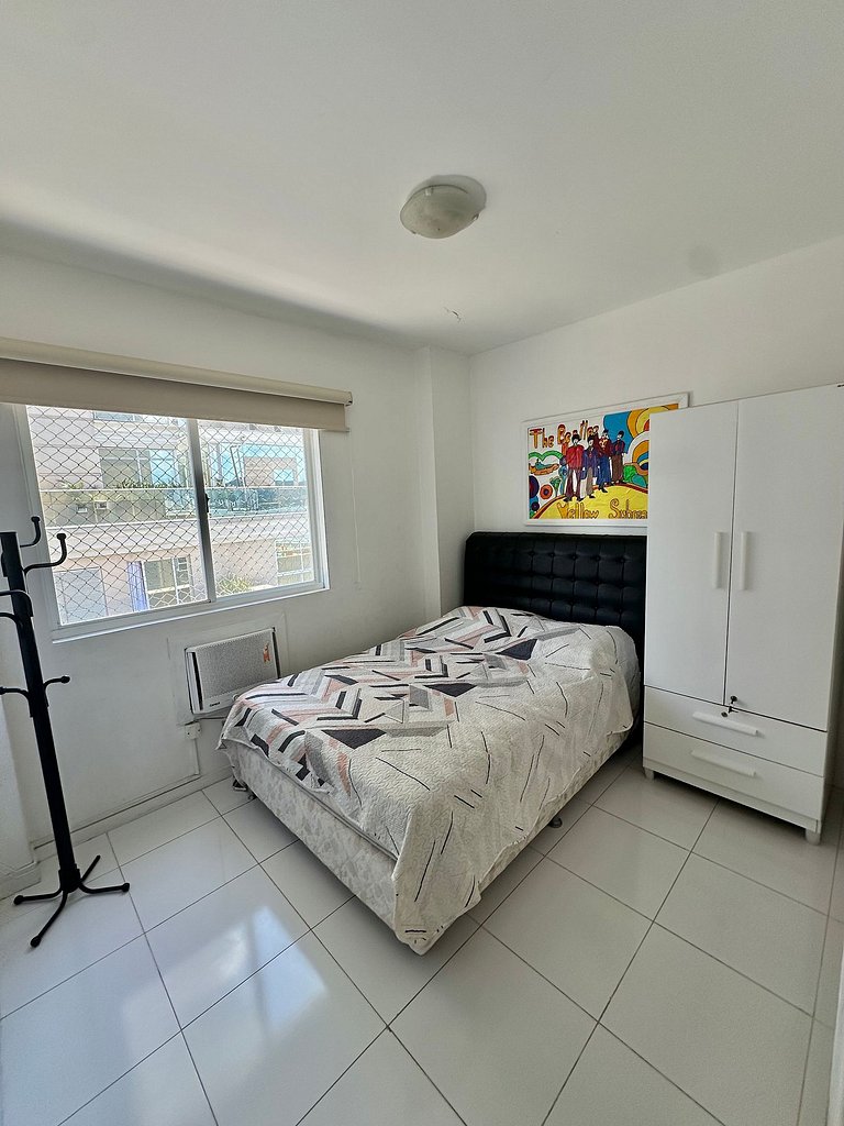 Frente Mar com Churrasqueira - 3 dormitórios