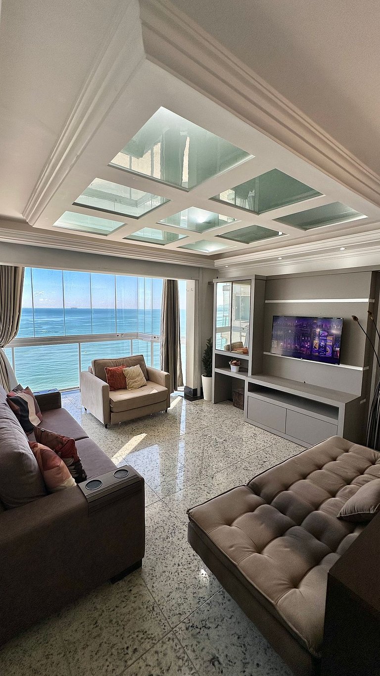 Apartamento com 2 suítes frente mar em balneário camboriú.