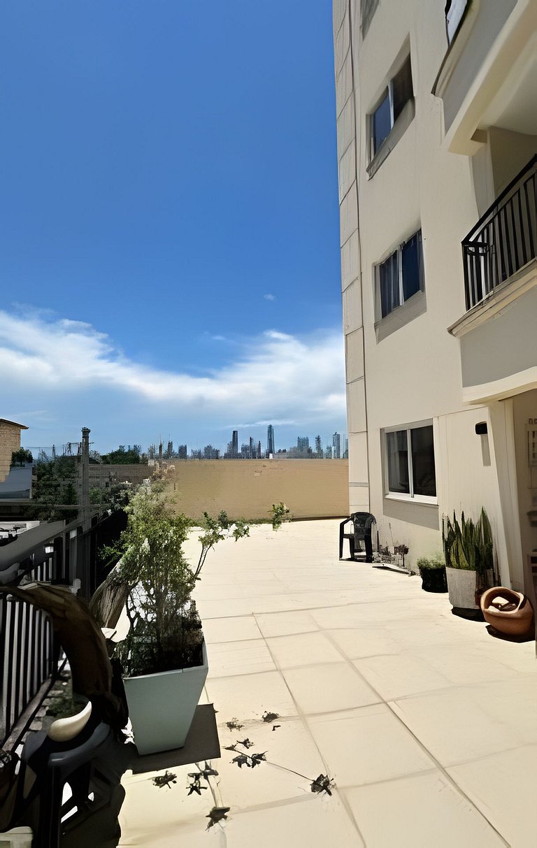 02 Dorm. Sacada com Churrasqueira e Vista para BC