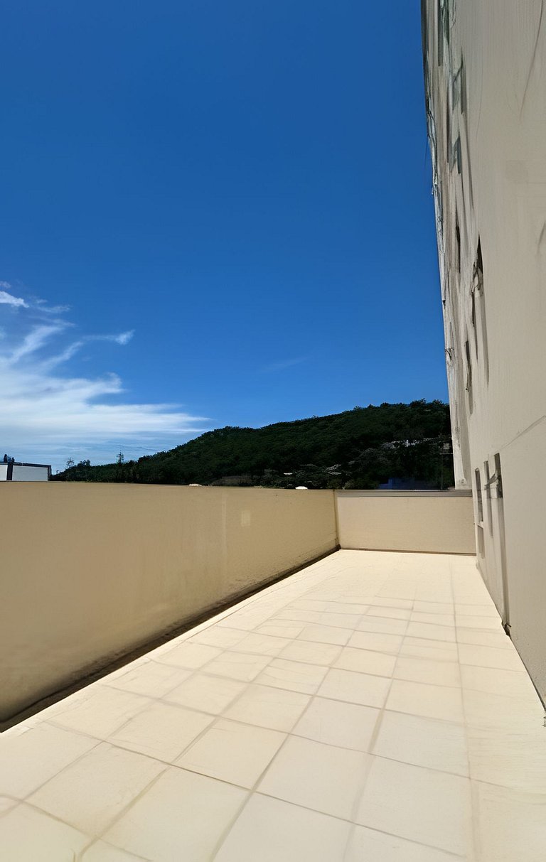 02 Dorm. Sacada com Churrasqueira e Vista para BC