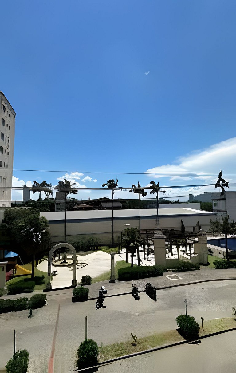 02 Dorm. Sacada com Churrasqueira e Vista para BC