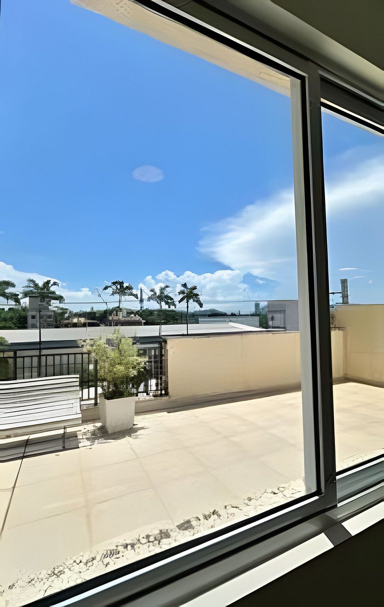02 Dorm. Sacada com Churrasqueira e Vista para BC