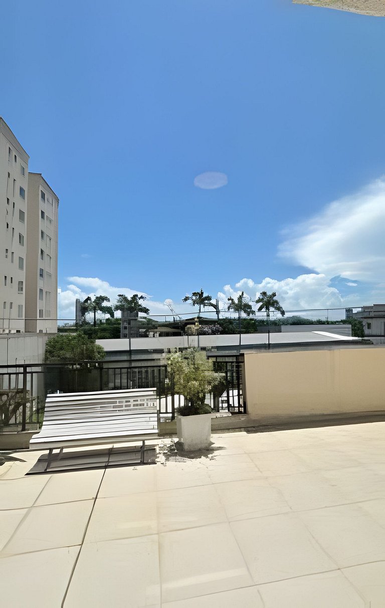 02 Dorm. Sacada com Churrasqueira e Vista para BC