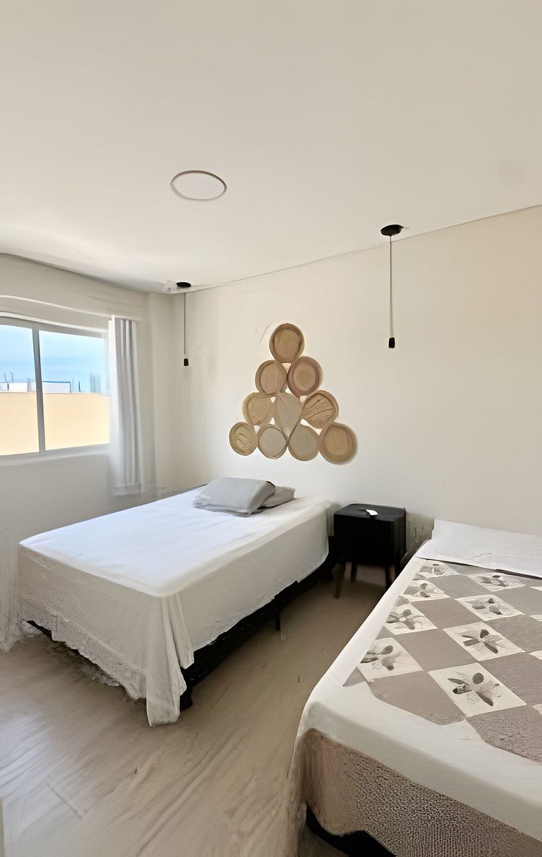 02 Dorm. Sacada com Churrasqueira e Vista para BC