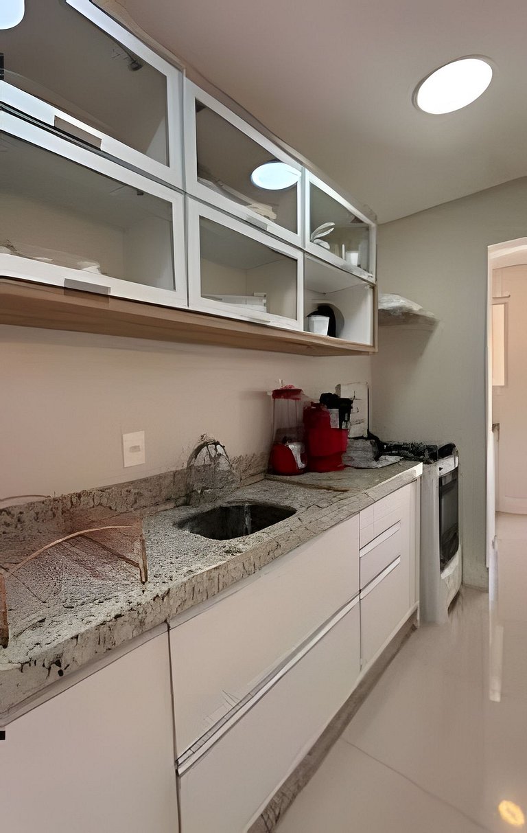 02 Dorm. Sacada com Churrasqueira e Vista para BC