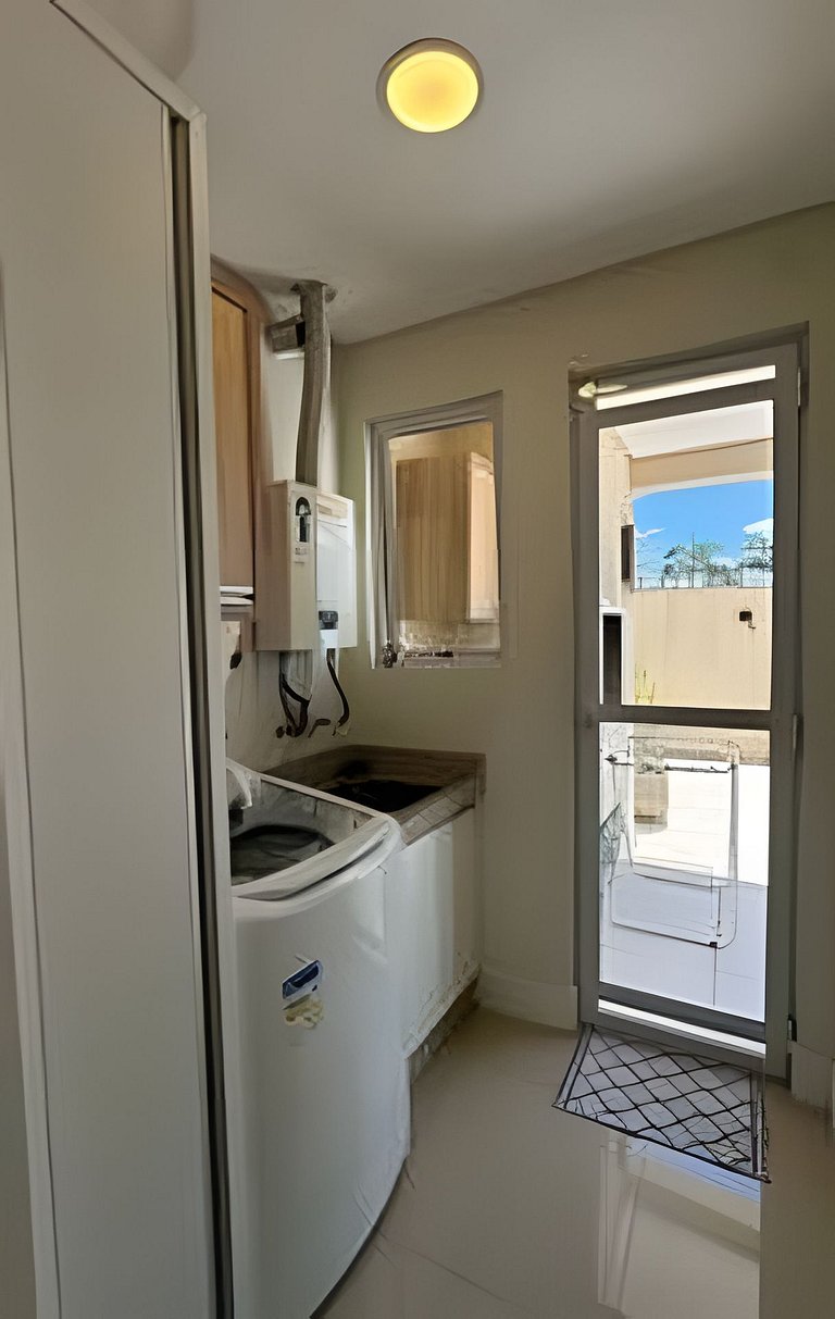 02 Dorm. Sacada com Churrasqueira e Vista para BC