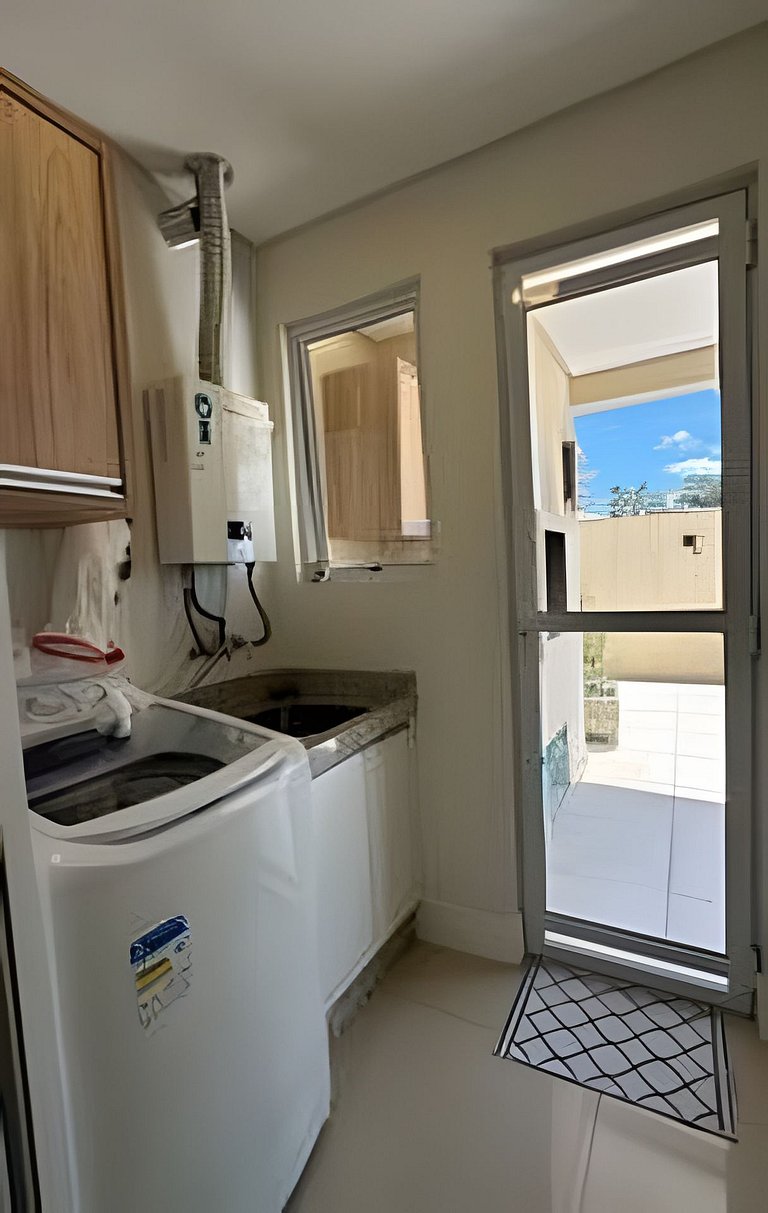 02 Dorm. Sacada com Churrasqueira e Vista para BC