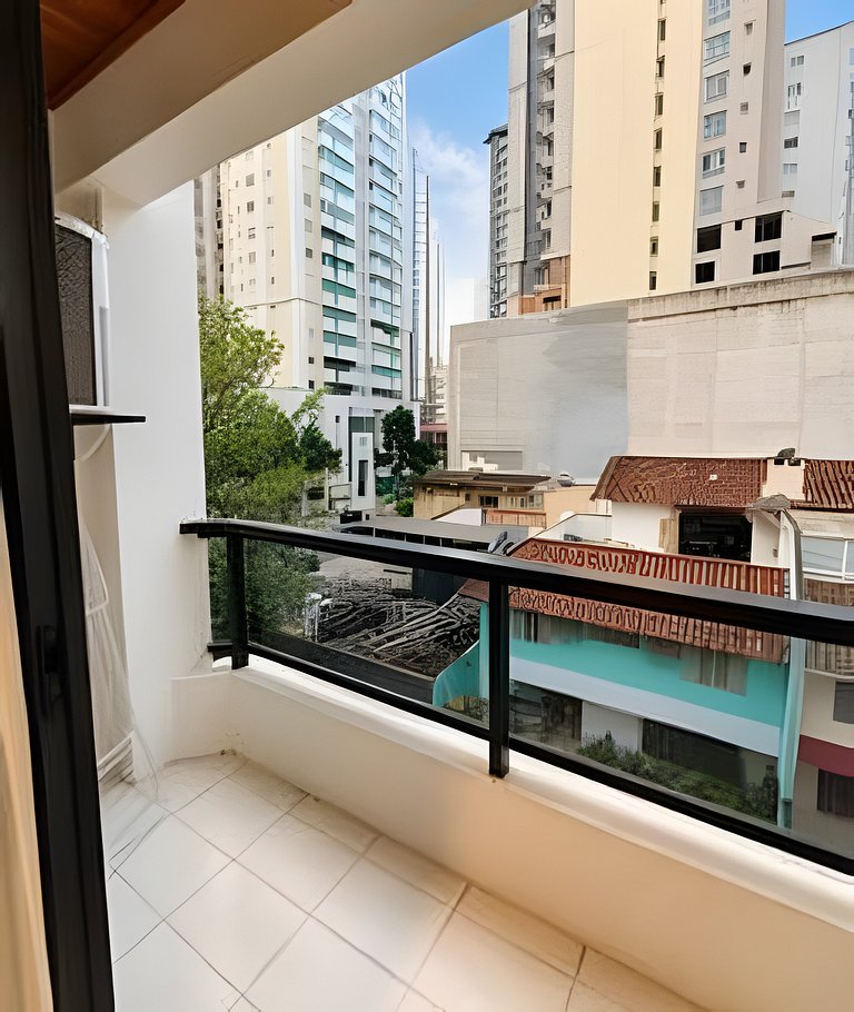 02 dormitórios bem localizado em BC