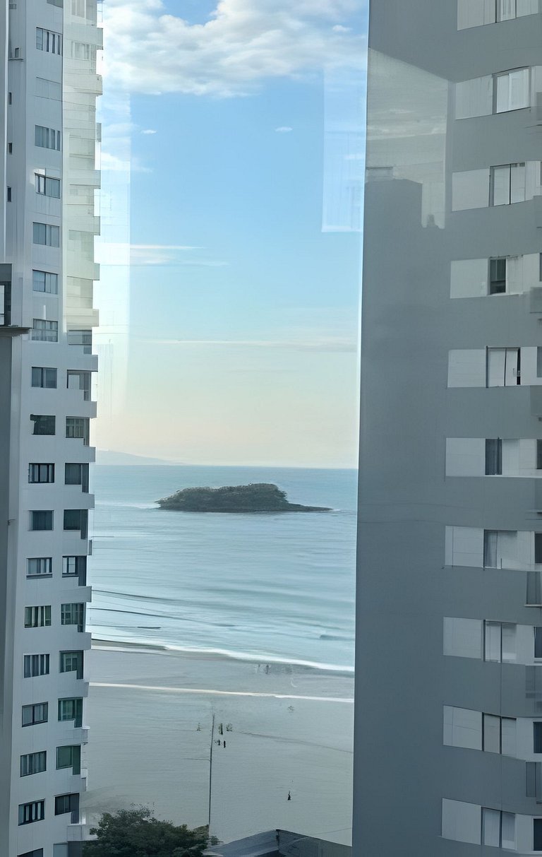 AP Quadra Mar em BC