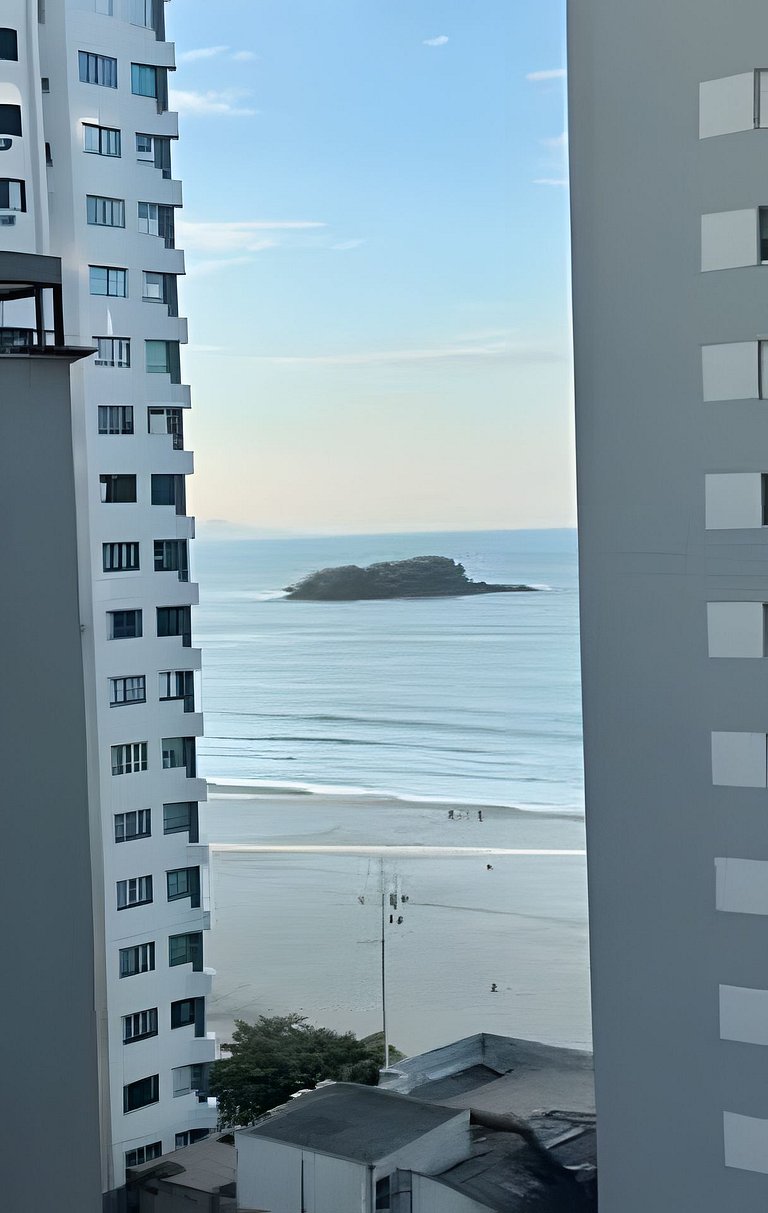 AP Quadra Mar em BC