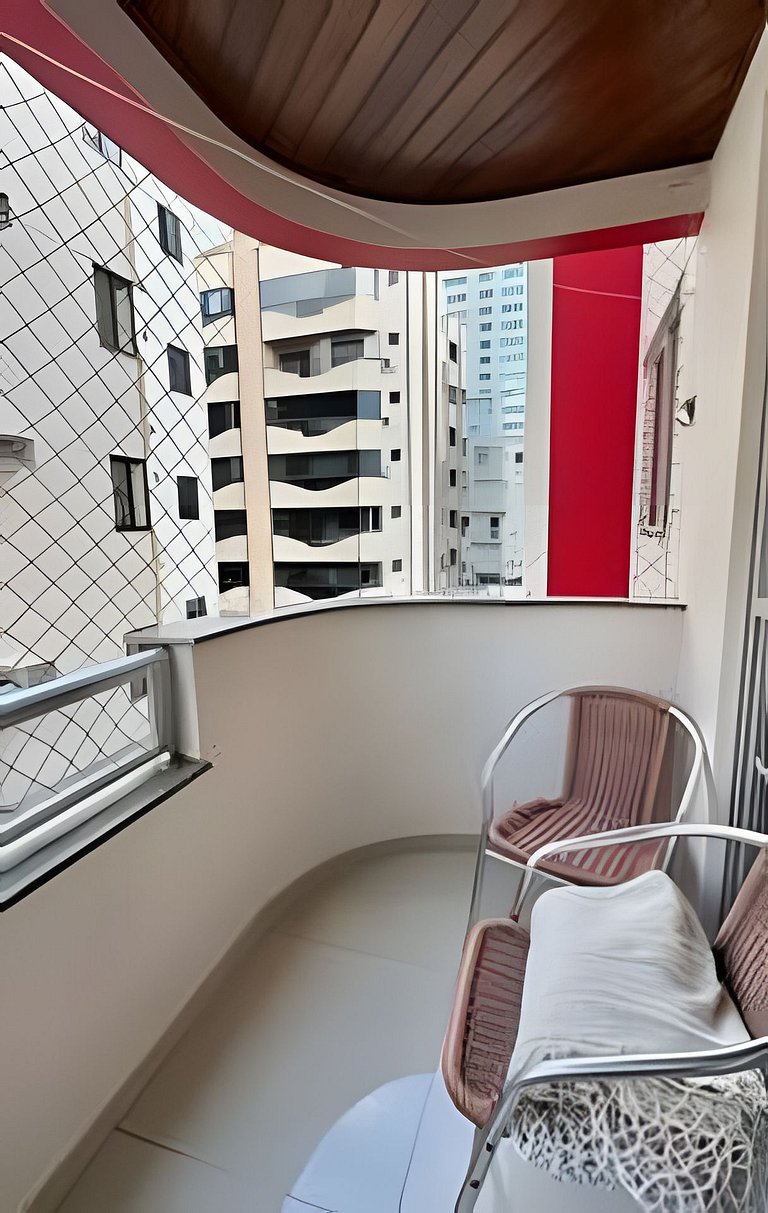 02 Dorm. Aconchegante e Bem localizado