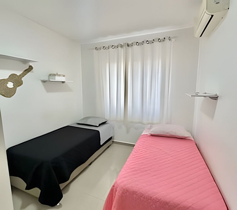 02 Dorm. Aconchegante e Bem localizado