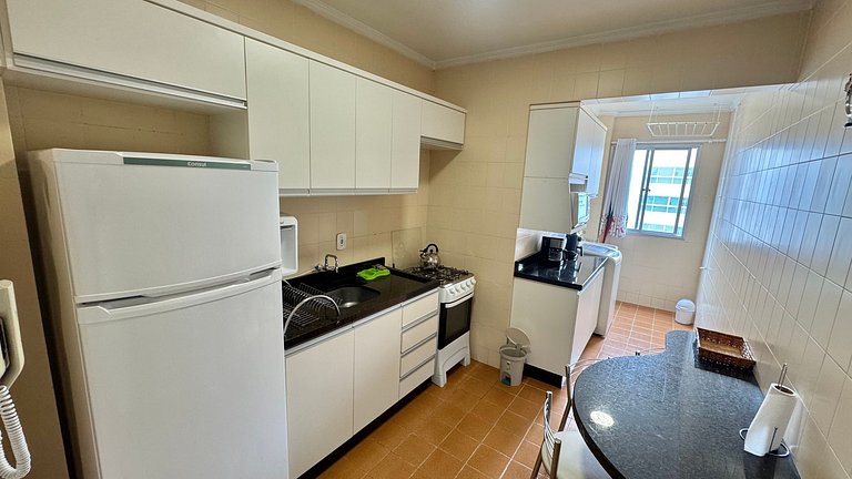 2 Dorm. Sacada com Vista Mar
