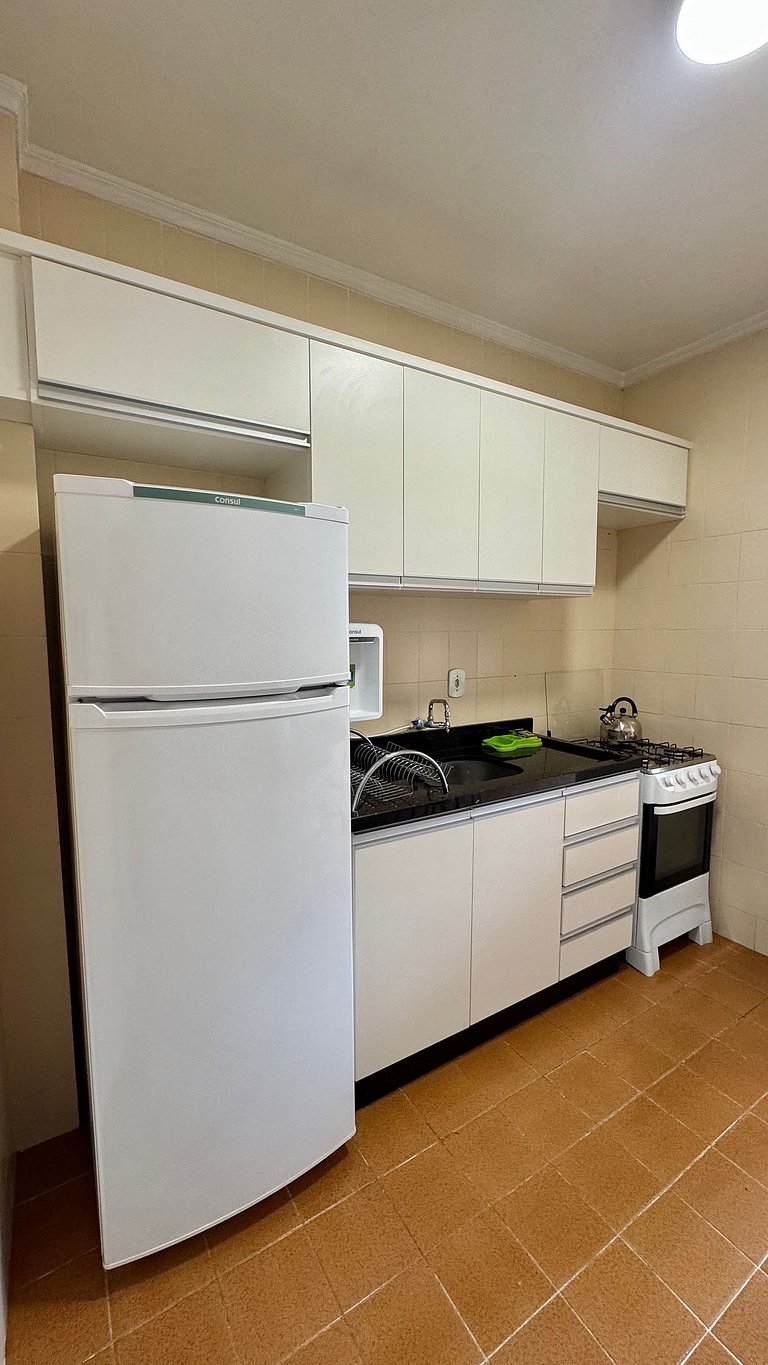 2 Dorm. Sacada com Vista Mar