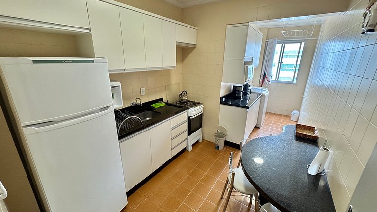 2 Dorm. Sacada com Vista Mar