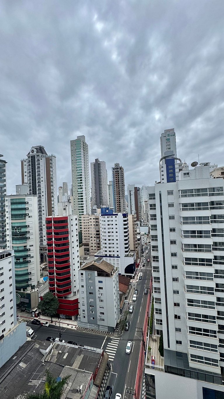 2 Dorm. Sacada com Vista Mar